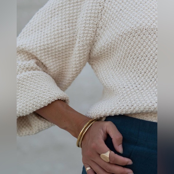 Arraei Collective Pieridea Sweater - Picture 3 of 10